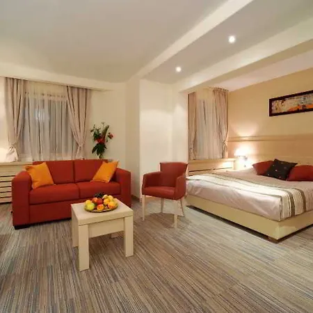Angella Hotel 4*